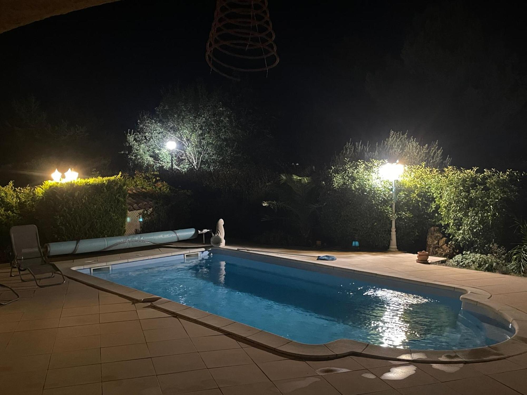 Villa Raphael Régusse 外观 照片